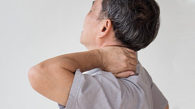 patient needs neck pain chiropractor in Oklahoma City OK