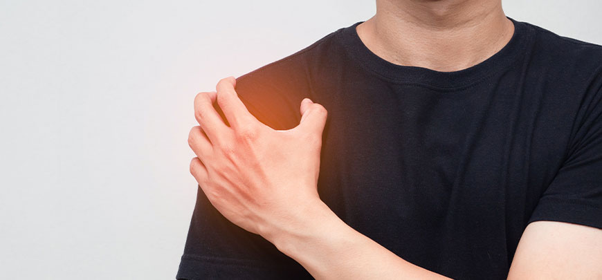 patient needing shoulder tendinopathy treatment in Oklahoma City